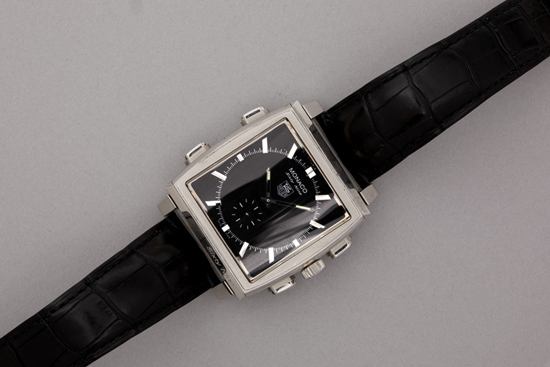 rare Tag Heuer marked Reverso "Monaco Sixty Nine" wristwatch with a digital watch on one side and a  - Bild 2 aus 6