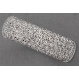 ring in white gold (18 carat) with ca 1 carat of high quality brilliant cut diamonds