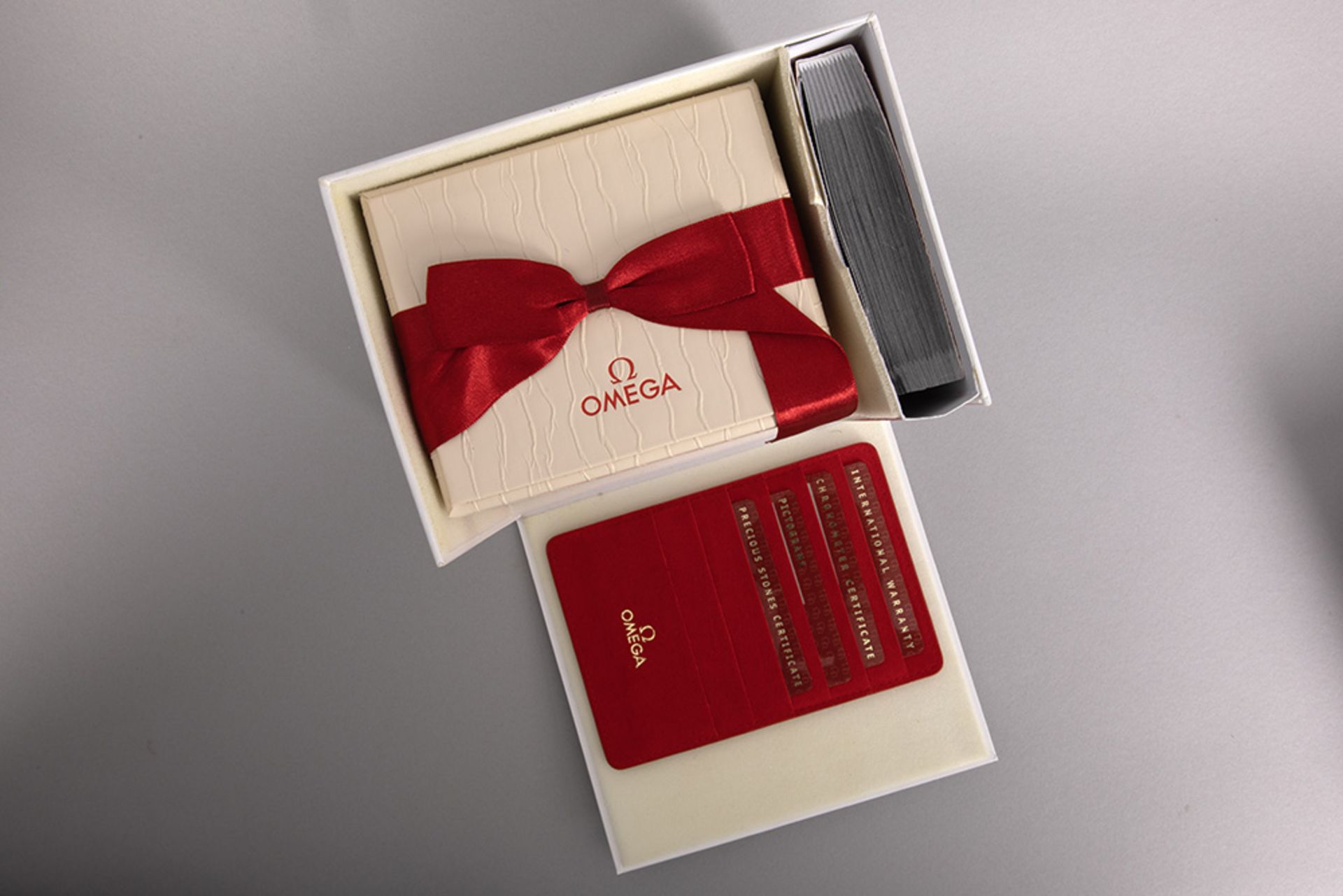 completely original Omega marked "Seamaster" ladies' wristwatch powered by a Co-axial caliber 8520 c - Bild 5 aus 6