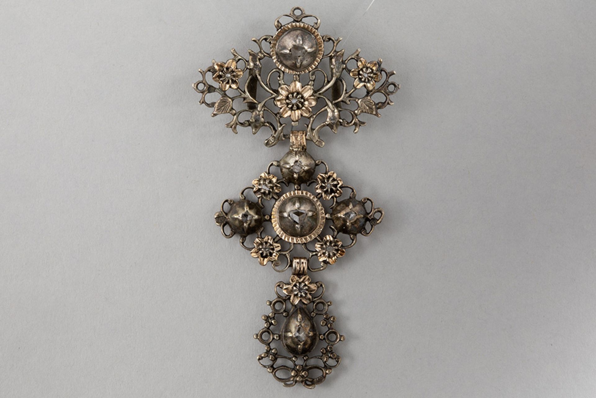 antique, presumably Flemish, pendant in silver and gold with rose cut diamonds