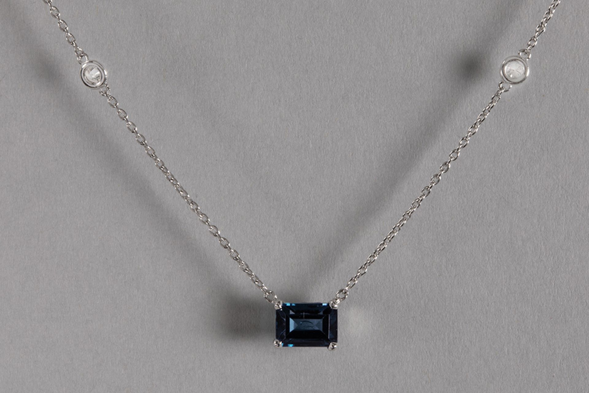 Clem Vercammen Collection necklace in white gold (18 carat) with a rare 1,44 carat  'London Blue Top