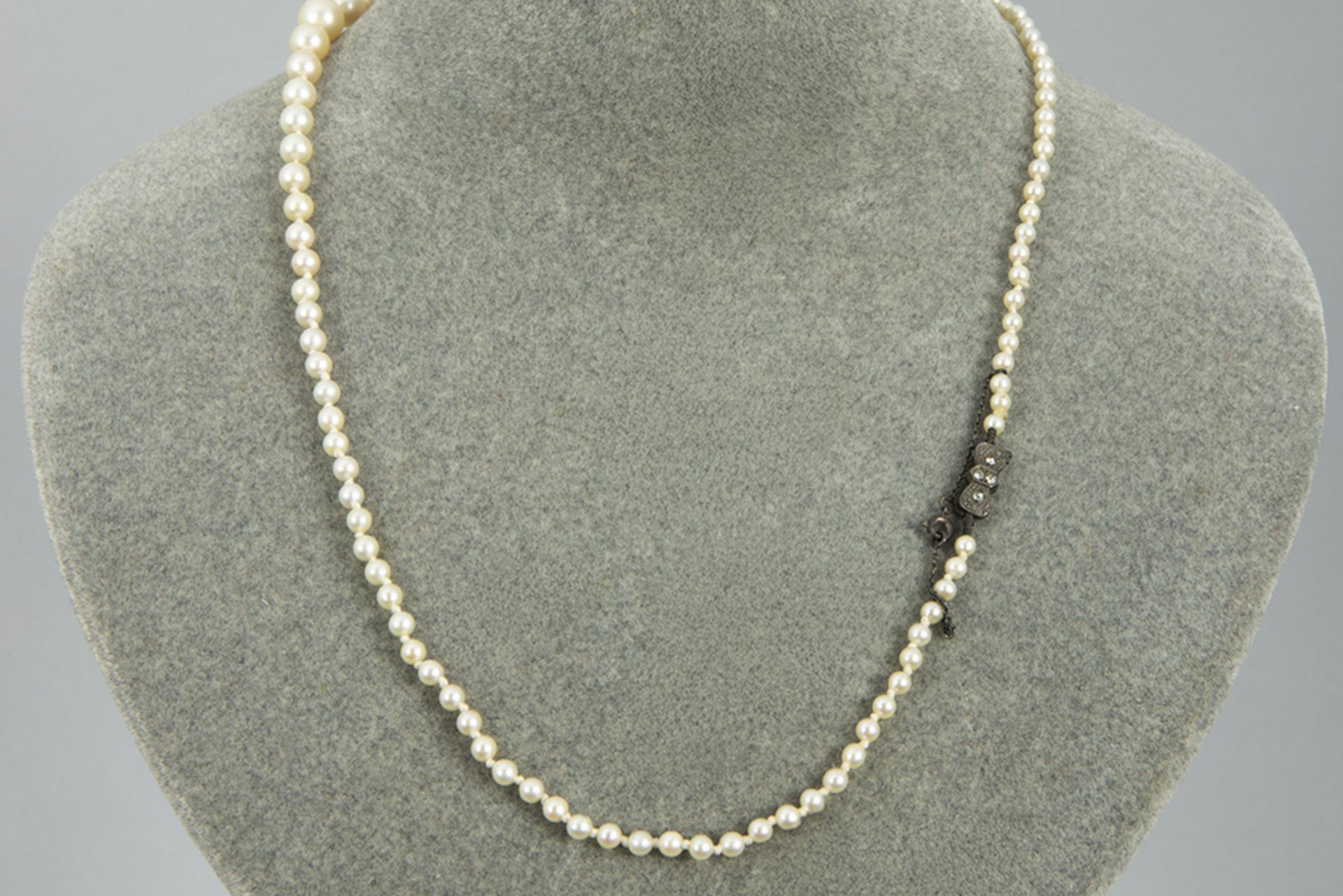 two vintage pearl necklaces - Bild 3 aus 4