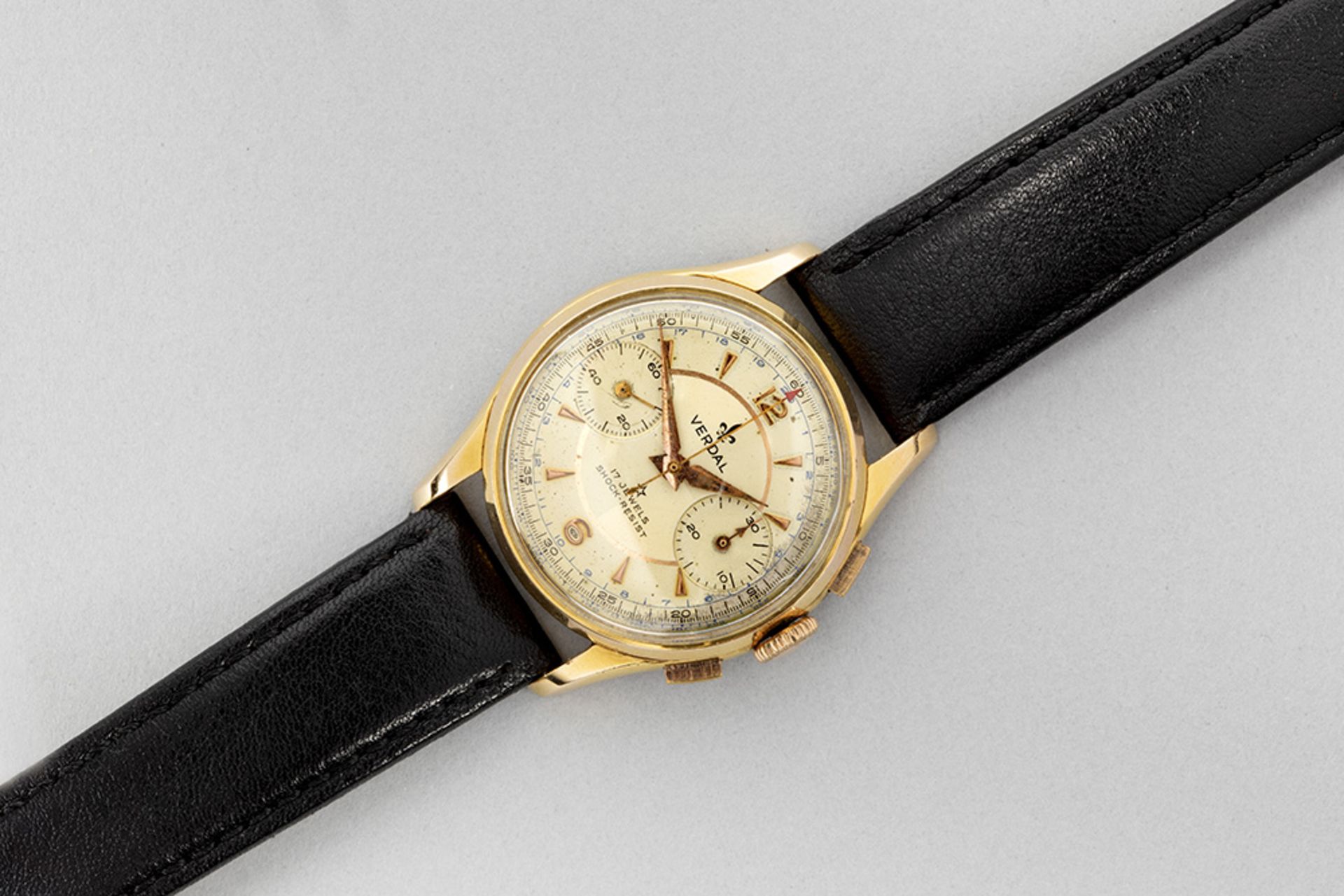 Verdal marked vintage chrono wristwatch in gold on steel  - Bild 2 aus 3