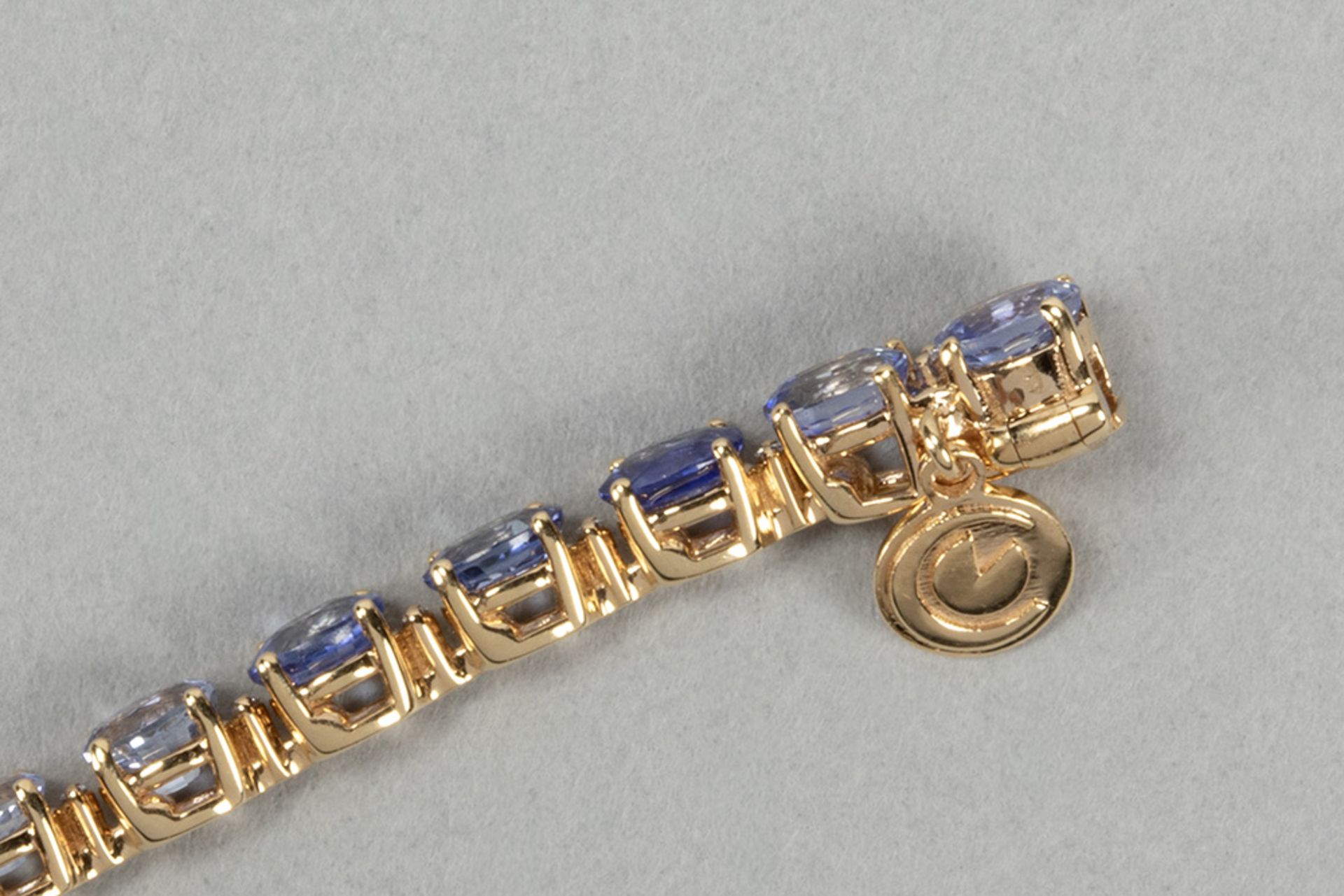 Clem Vercammen Collection bracelet in yellow gold (18 carat) with ca 8,35 carat of multicolor sapphi - Bild 3 aus 3