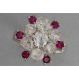 ring with a floral cluster model in white gold (18 carat) with ca 1,50 carat of quality rose cut dia