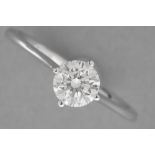 a 0,90 carat quality brilliant cut diamond set in a classic ring in white gold (18 carat)