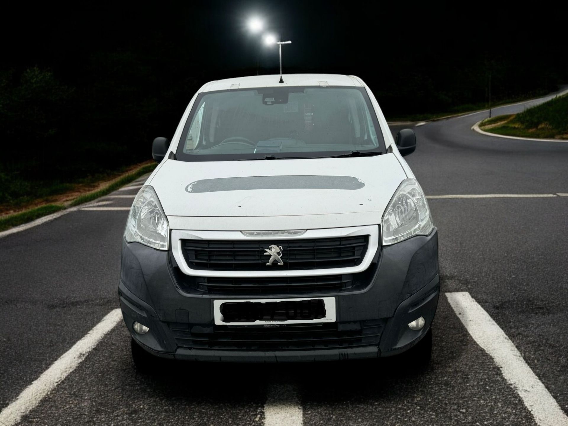 PEUGEOT PARTNER SE L1 BLUE HDI (2017) - Image 8 of 11