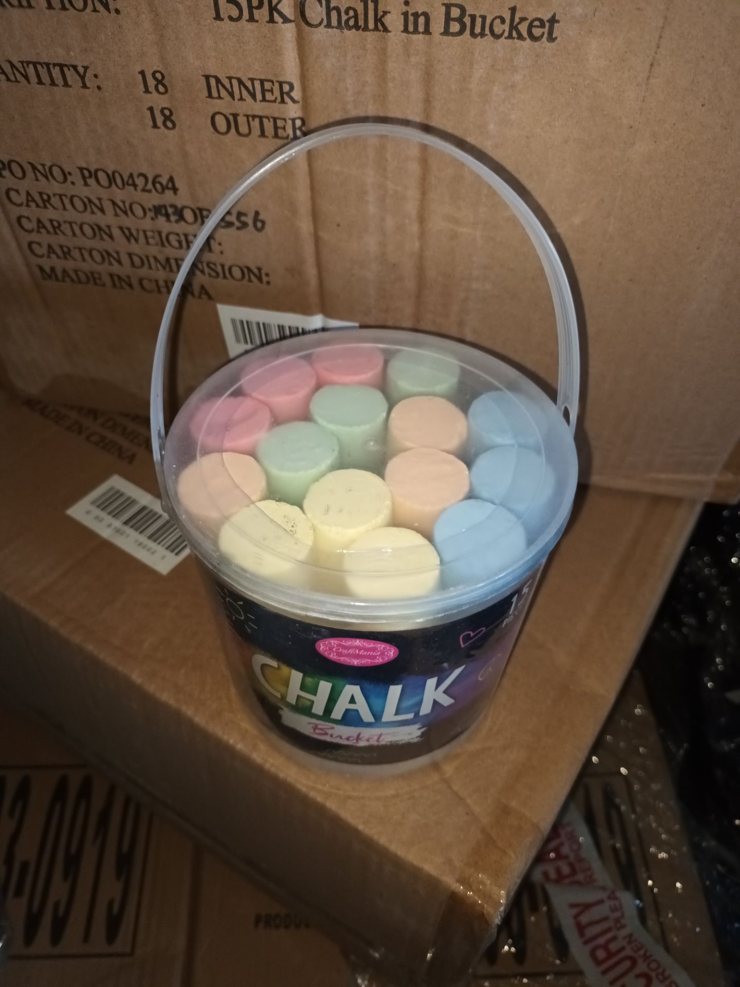 1080 X INDIVIDUAL PACKS OF 15 GIANT CHALK BUCKETS