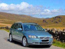 **(ONLY 120K MILEAGE)** 2006 VOLVO V50 2.0D SE ESTATE – MANUAL>>--NO VAT ON HAMMER--<<