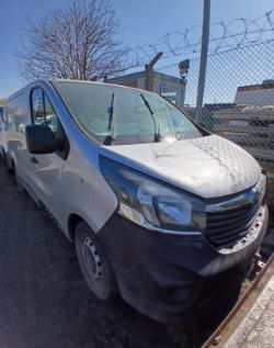 2015 VAUXHALL VIVARO 2700 CDTI – 1.6 DIESEL MANUAL PANEL VAN >>--NO VAT ON HAMMER--<<