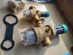 JOBLOT OF 2 - HERZ MEMBRANE PRESSURE REDUCING VALVE - DN25 1