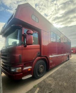 >>>SPECIAL CLEARANCE>> 2000 SCANIA HORSE BOX