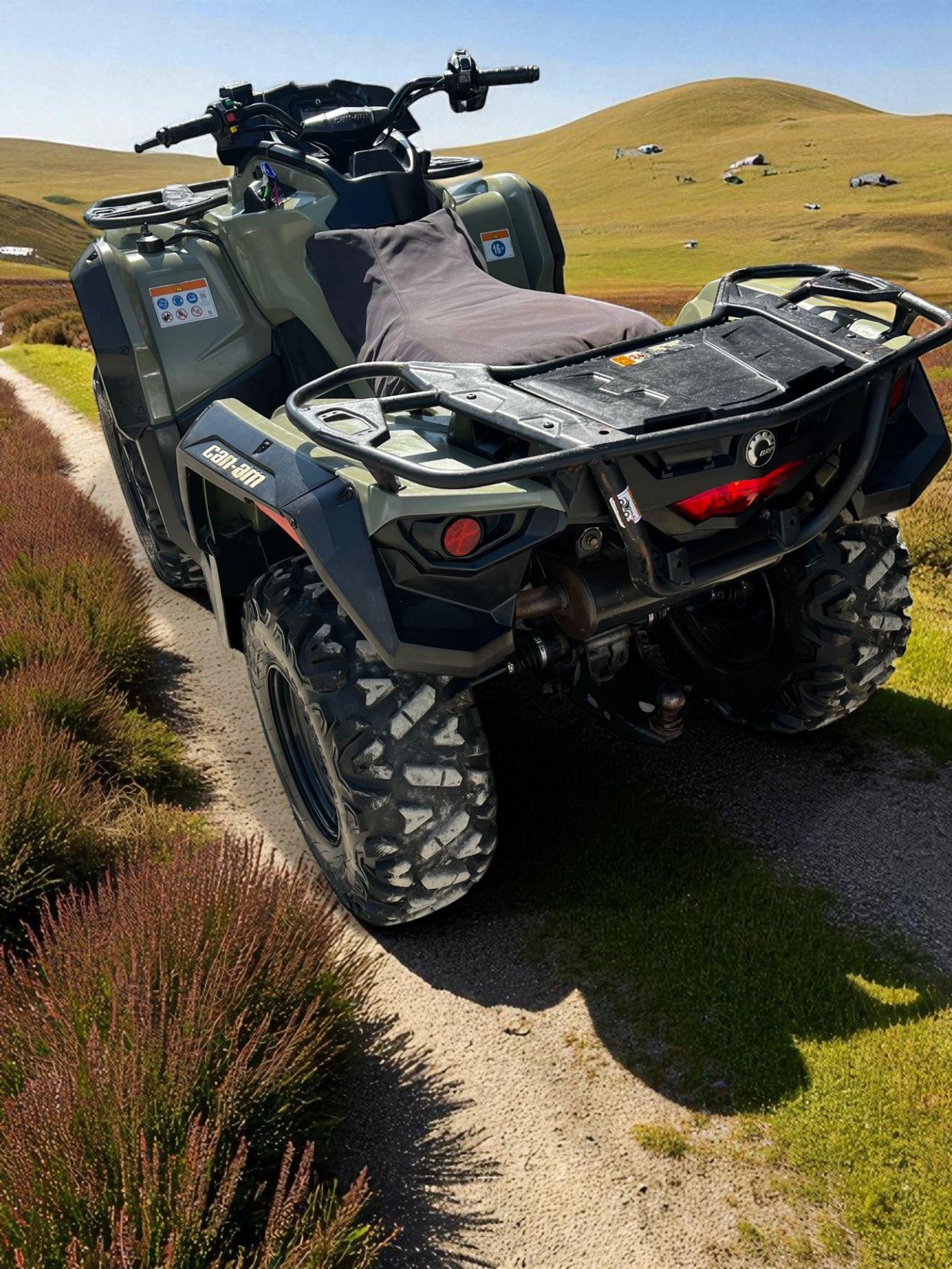 CAN AM OUTLANDER 4WD QUAD 20 PLATE AGRI REGISTERED RUNS AND DRIVES - Image 6 of 11