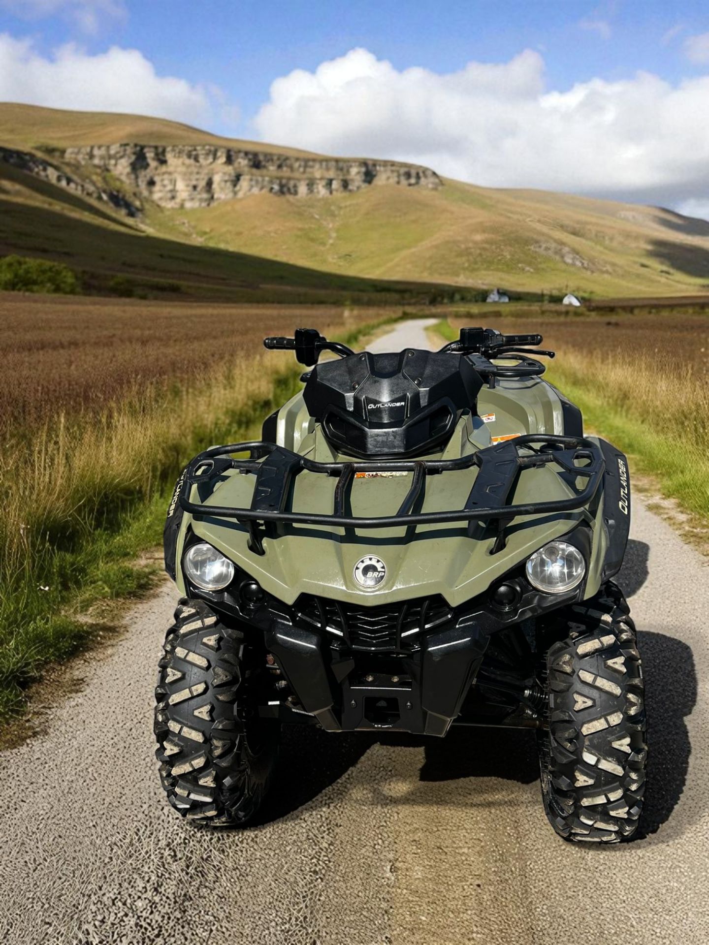 CAN AM OUTLANDER 4WD QUAD 20 PLATE AGRI REGISTERED RUNS AND DRIVES - Image 8 of 11
