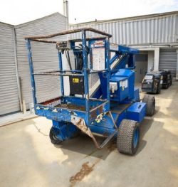 2007 NIFTYLIFT HR12 CHERRY PICKER / SCISSOR LIFT ACCESS PLATFORM