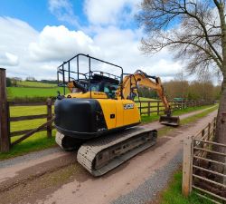 2016 JCB JS131LC EXCAVATOR DIGGER