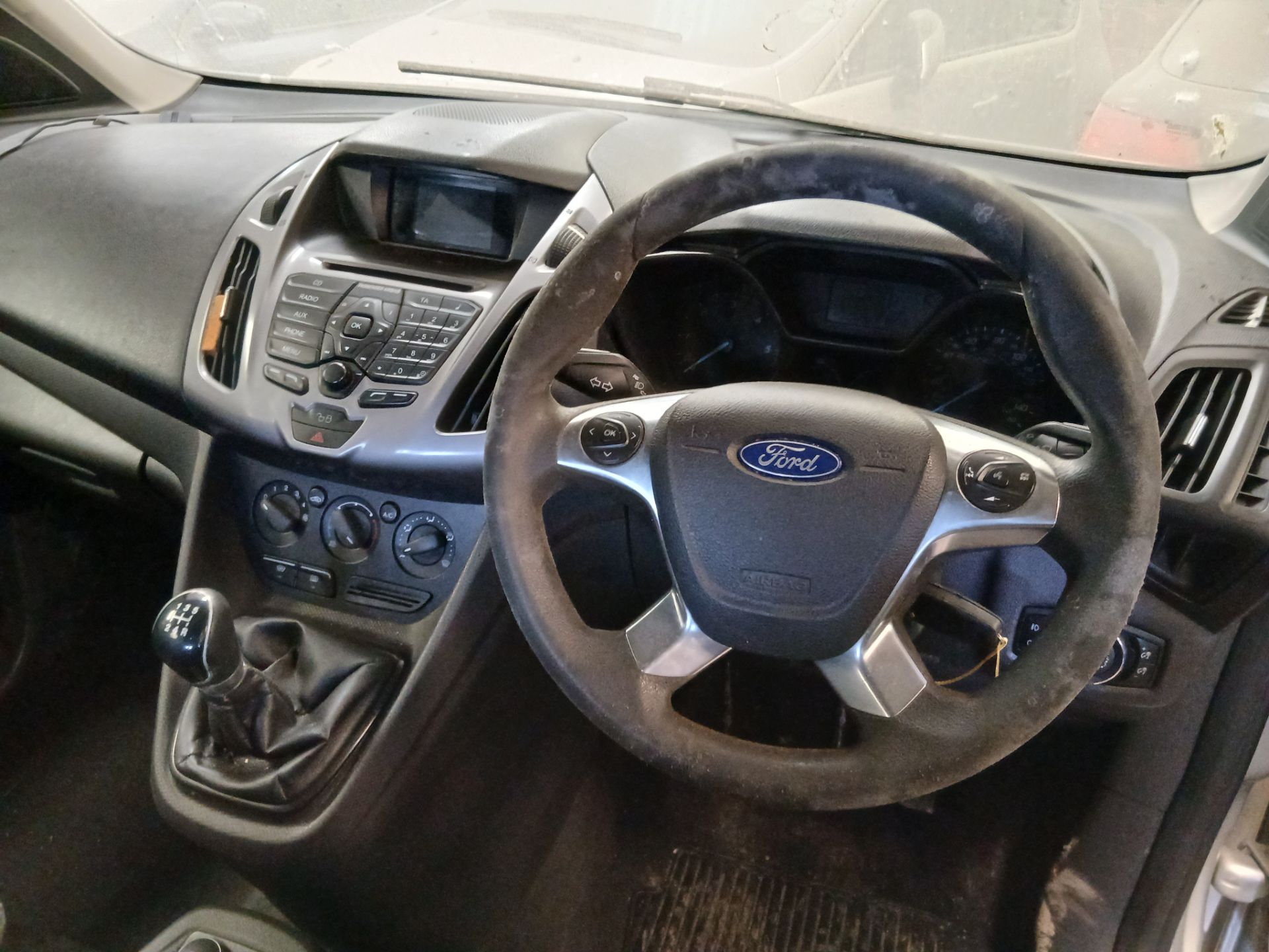 2014 FORD TOURNEO CONNECT ZETEC TDCI – 1.6 DIESEL – MANUAL >>--NO VAT ON HAMMER--<< - Image 6 of 12