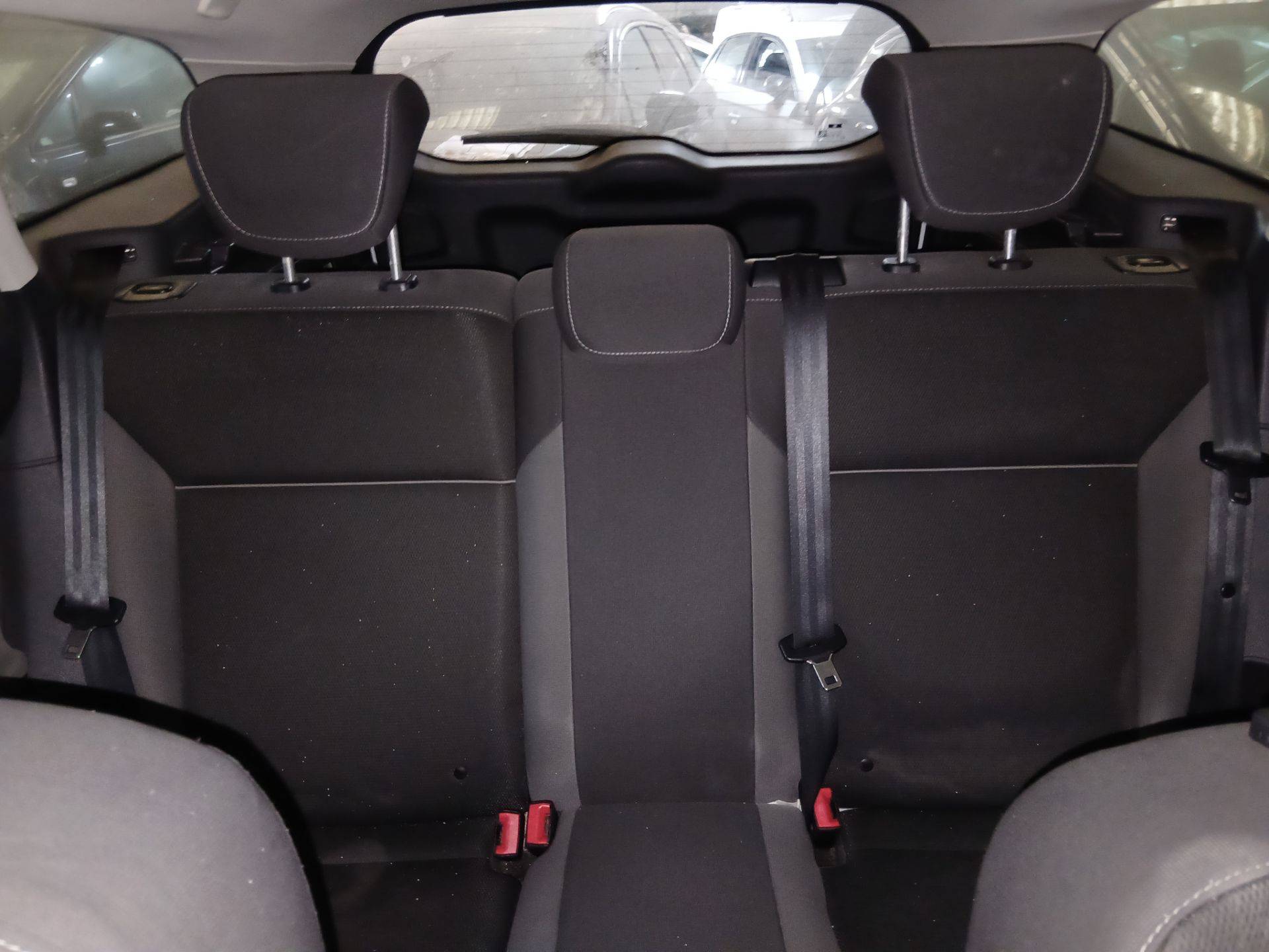 2013 FORD FOCUS EDGE TDCI 115 – 1.6 DIESEL – WHITE – MANUAL >>--NO VAT ON HAMMER--<< - Image 8 of 12