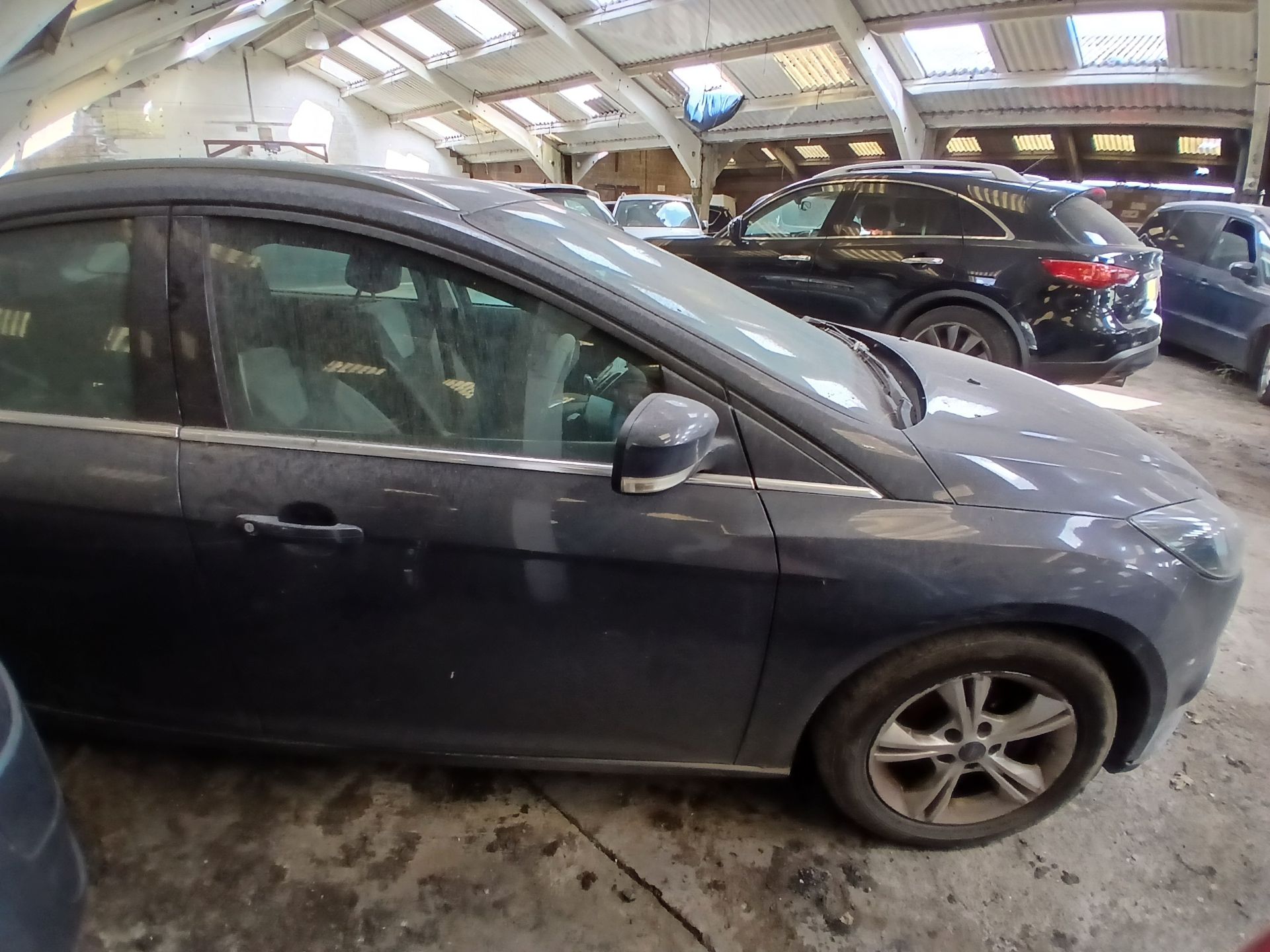 2013 FORD FOCUS ZETEC TDCI – 1.6L DIESEL – MANUAL – ESTATE >>--NO VAT ON HAMMER--<< - Image 4 of 12