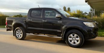2014 TOYOTA HILUX INVINCIBLE 3.0 D-4D 4X4 DOUBLE CAB