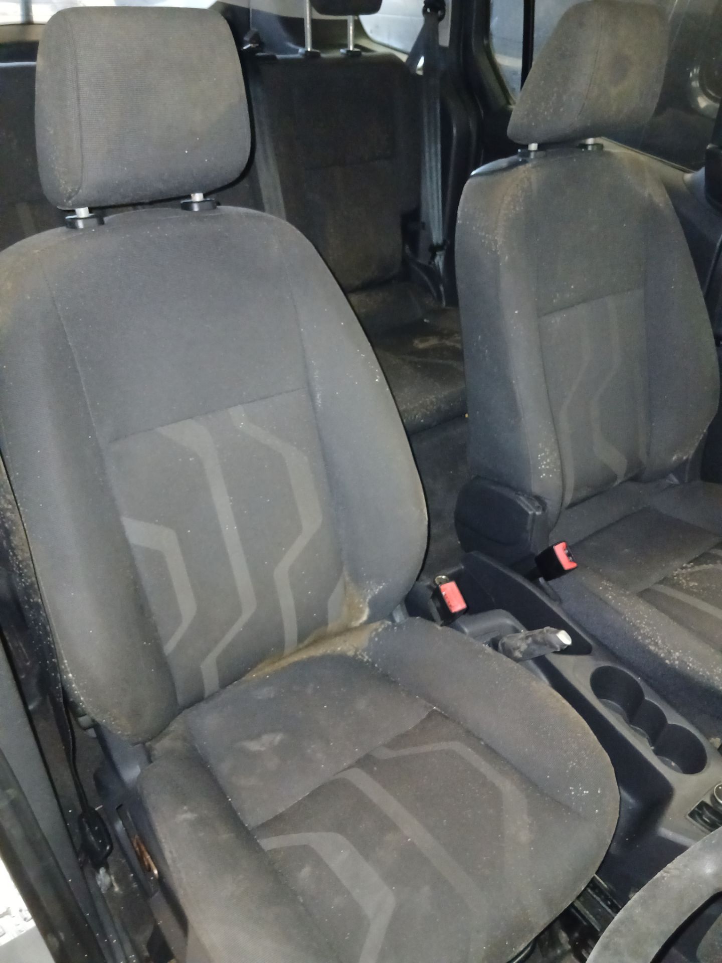 2014 FORD TOURNEO CONNECT ZETEC TDCI – 1.6 DIESEL – MANUAL >>--NO VAT ON HAMMER--<< - Image 9 of 12