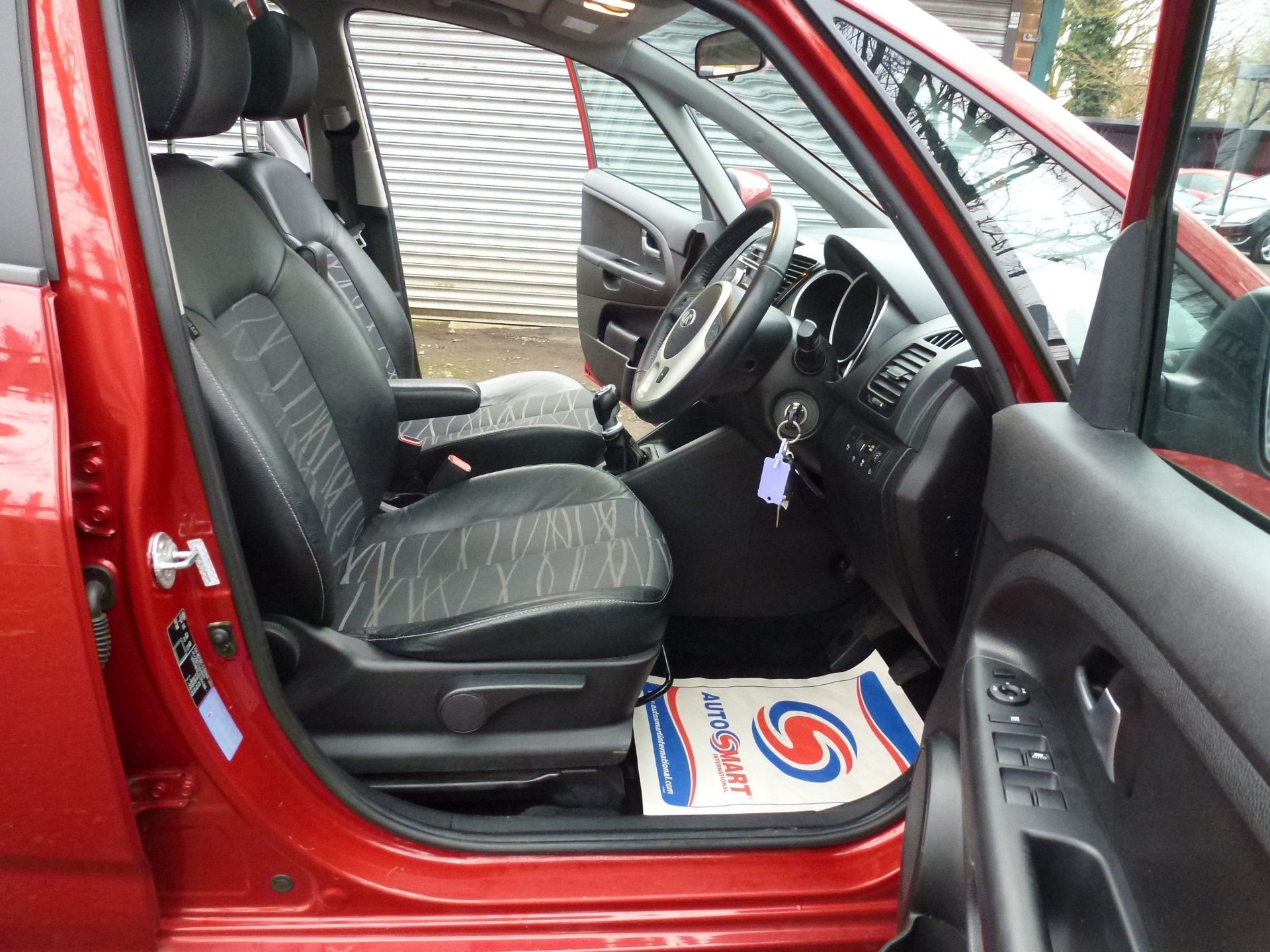 2013 KIA VENGA 3 ECODYNAMICS 1.6 PETROL MPV >>--NO VAT ON HAMMER--<< - Image 15 of 15