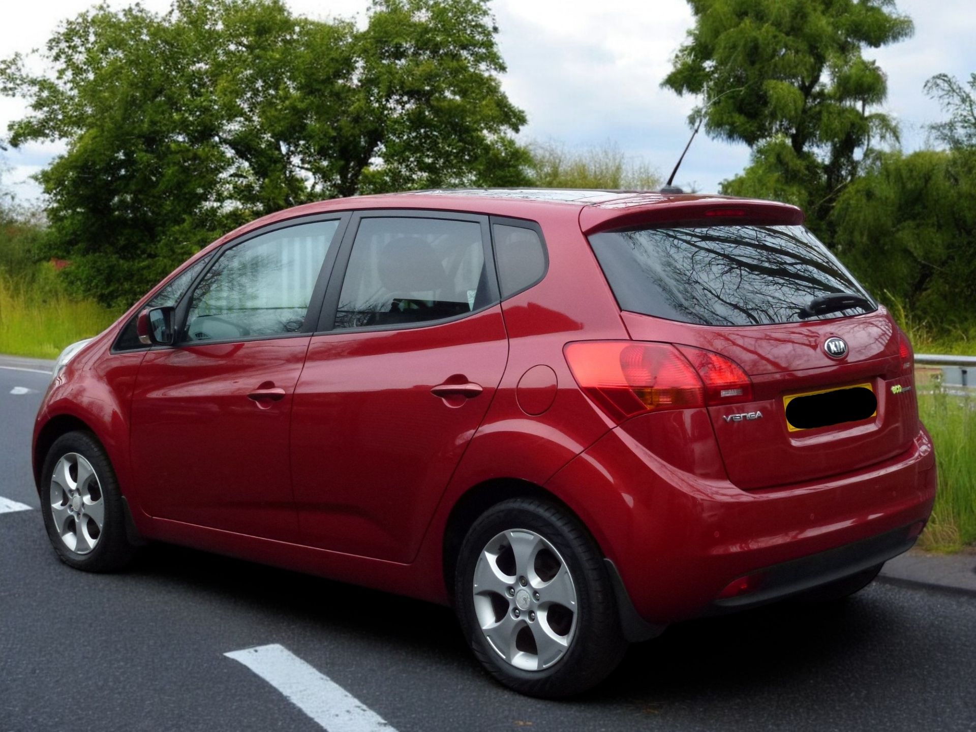 2013 KIA VENGA 3 ECODYNAMICS 1.6 PETROL MPV >>--NO VAT ON HAMMER--<< - Image 3 of 15