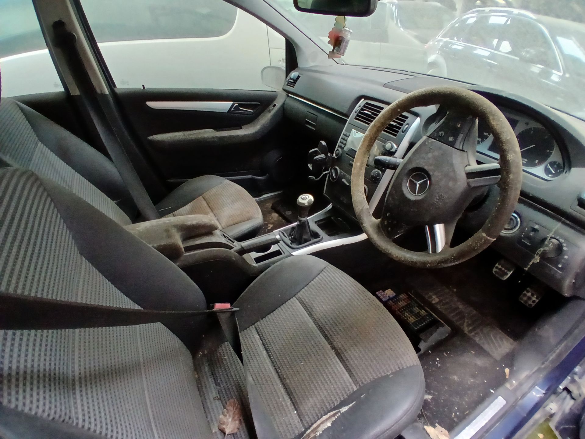 2007 MERCEDES-BENZ B180 CDI SE – 2.0 DIESEL – 5 SEATER MPV >>--NO VAT ON HAMMER--<< - Image 8 of 12