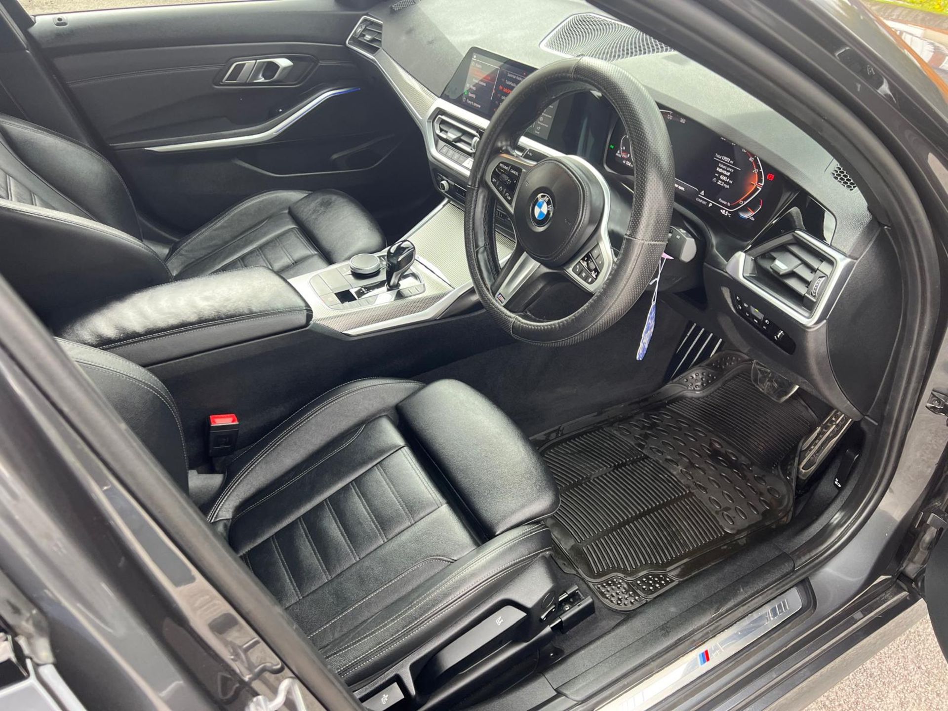 2021 BMW 318D M SPORT MHEV AUTO - Image 27 of 28