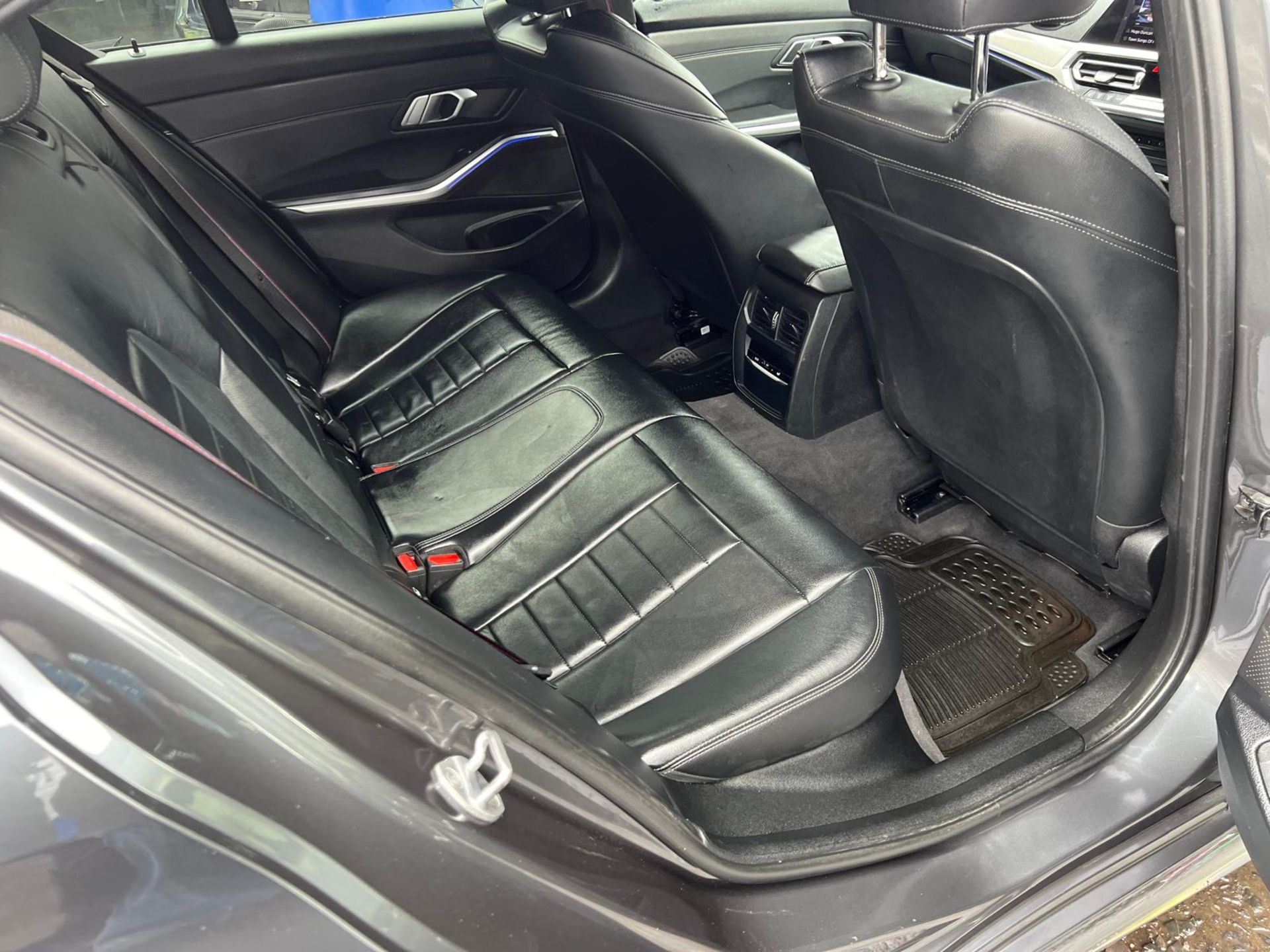 2021 BMW 318D M SPORT MHEV AUTO - Image 16 of 28