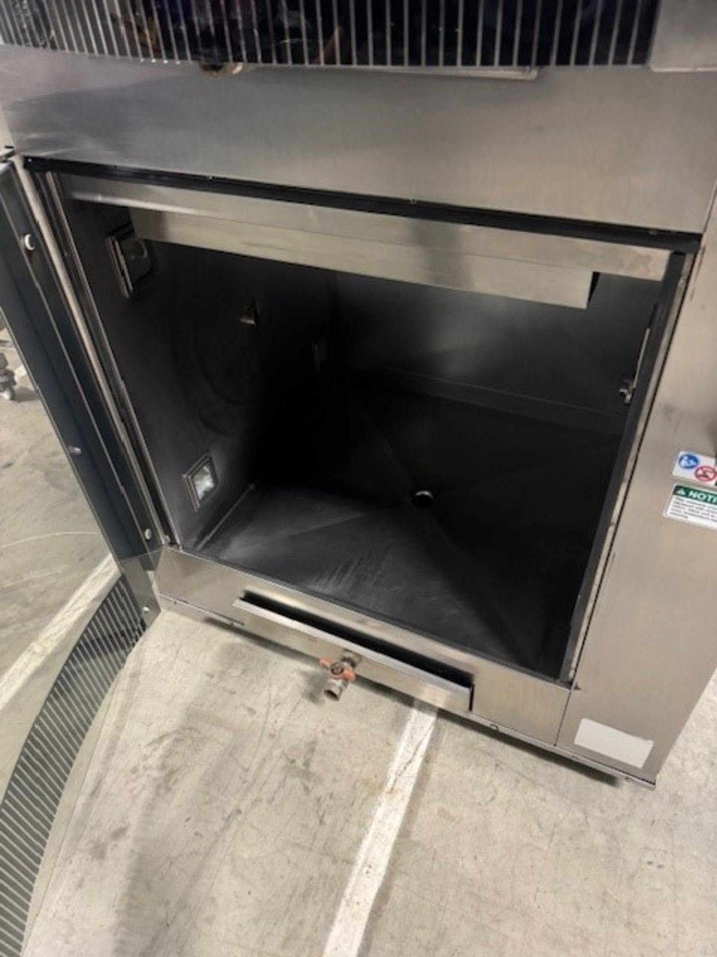 BKI ( DOUBLE COMBI OVEN) CATERING EQUIPMENT - Image 3 of 3