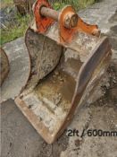 STRICKLAND 2FT DIGGING BUCKET – 45MM PIN (600MM / 24 INCH)