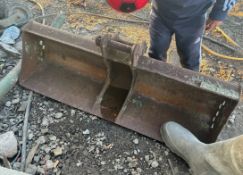 GRADING BUCKET – 30MM PINS – EXCAVATOR / DIGGER