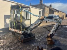 BOBCAT 1.5 TON MINI DIGGER / EXCAVATOR (SPARES OR REPAIR)