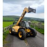 CAT TH220B TELEHANDLER
