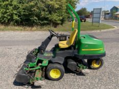 JOHN DEERE 2500E HYBRID HYDROSTATIC LAWN MOWER – TRIPLE GANG