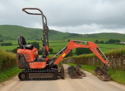 2017 KUBOTA K008-3 1T MICRO EXCAVATOR