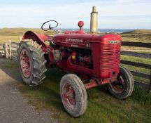 INTERNATIONAL W4 TRACTOR