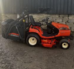 KUBOTA G21 DIESEL GARDEN GRASS CUTTER MOWER WITH HYDRAULIC TIP