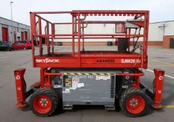 2014 SKYJACK SJ6826 SCISSOR LIFT