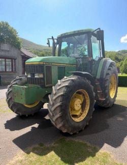 JOHN DEERE 6900 TRACTOR