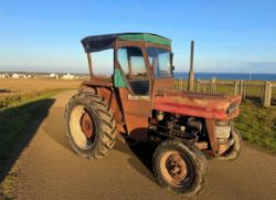 MASSEY FERGUSON 135 TRACTOR