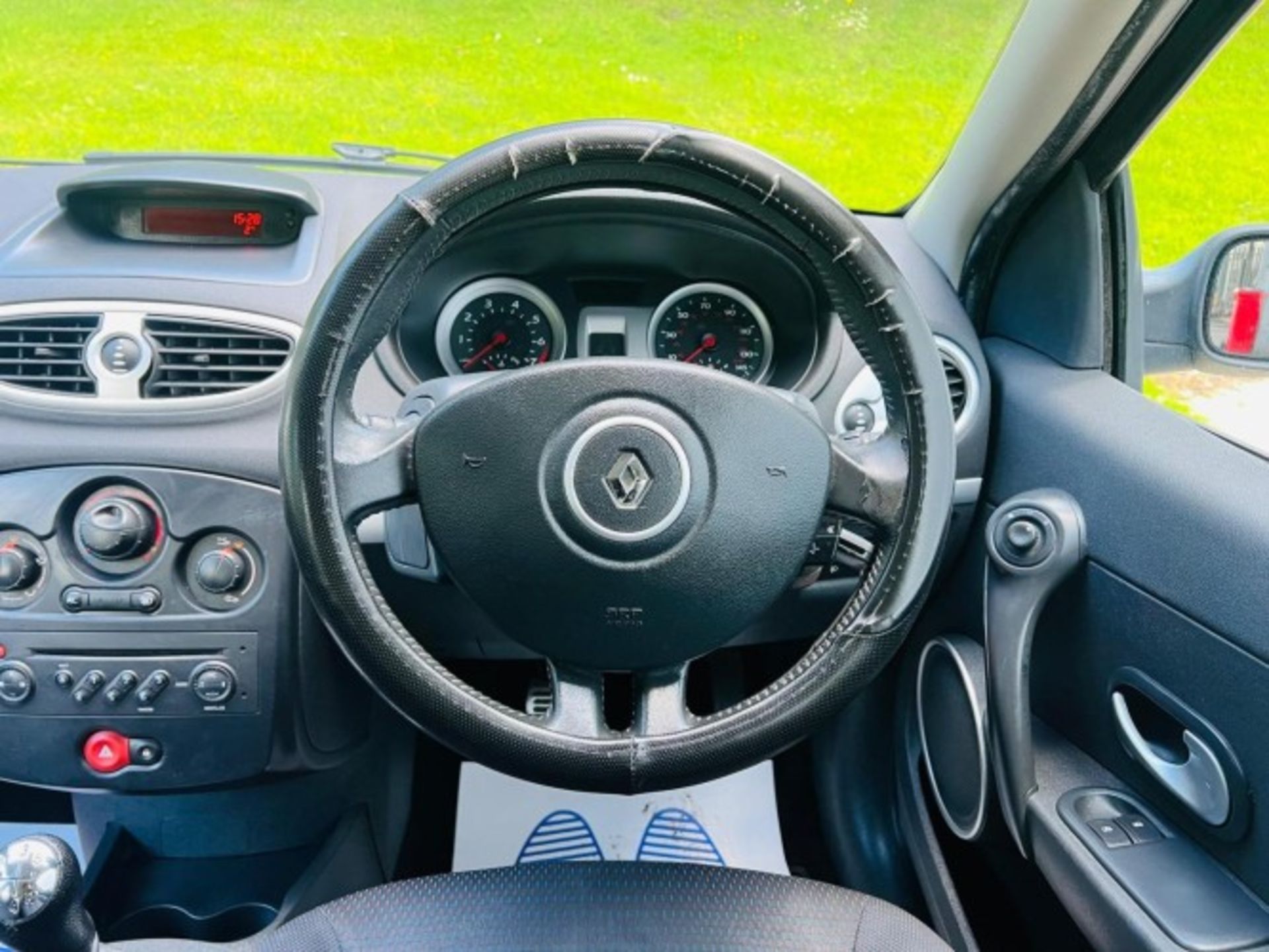 2008 RENAULT CLIO 1.2 16V DYNAMIQUE SPORT TOURER>>--NO VAT ON HAMMER--<< - Image 33 of 44