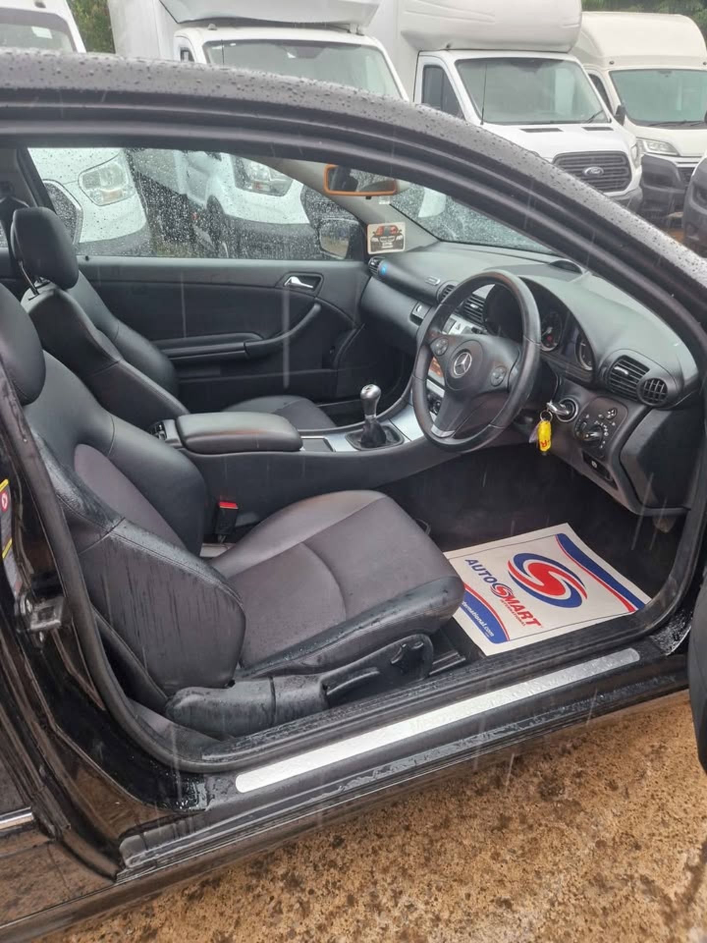 2009 MERCEDES-BENZ CLC200 CDI SE COUPE >>--NO VAT ON HAMMER--<< - Image 14 of 19