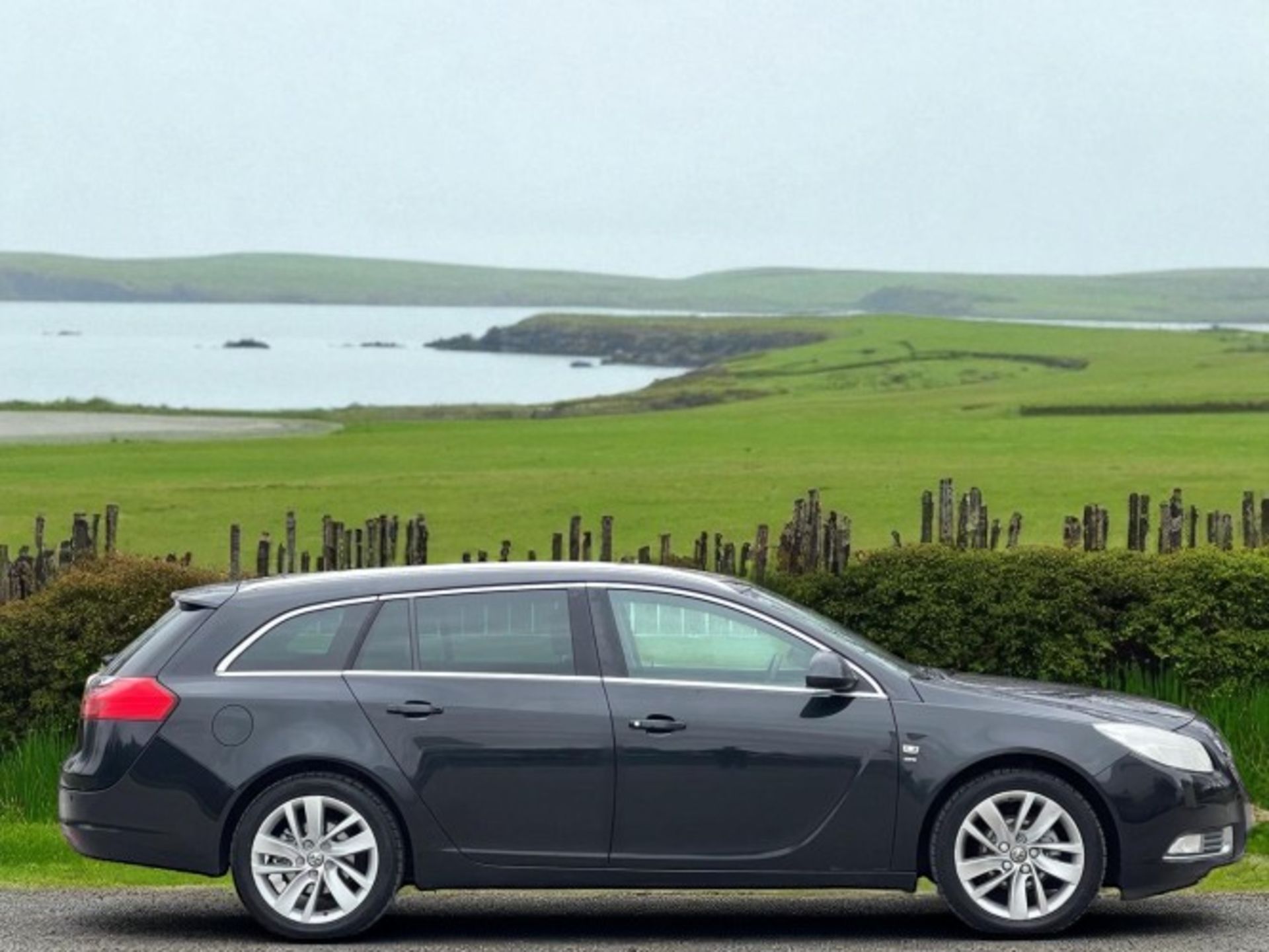 2013 VAUXHALL INSIGNIA 1.4T SRI SPORTS TOURER (S/S) 5DR – 100,909 MILES >>--NO VAT ON HAMMER--<< - Image 13 of 42