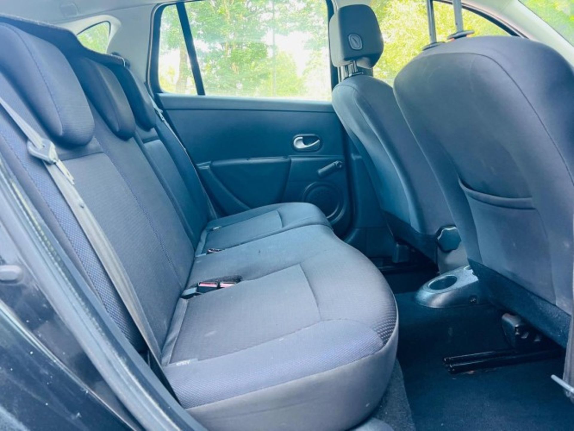 2008 RENAULT CLIO 1.2 16V DYNAMIQUE SPORT TOURER>>--NO VAT ON HAMMER--<< - Image 38 of 44