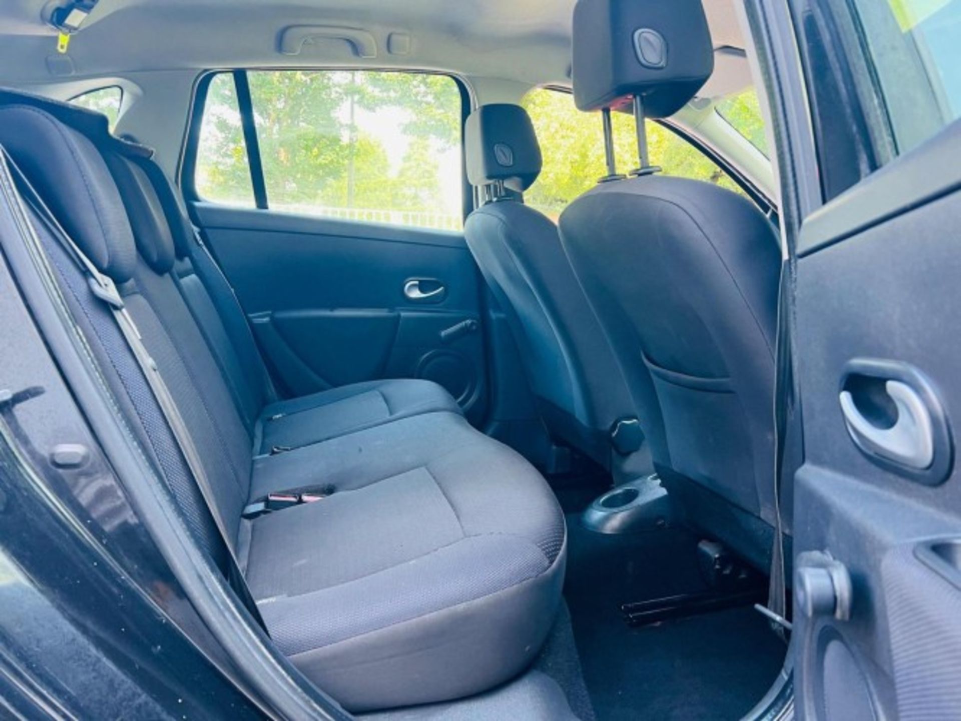 2008 RENAULT CLIO 1.2 16V DYNAMIQUE SPORT TOURER>>--NO VAT ON HAMMER--<< - Image 35 of 44