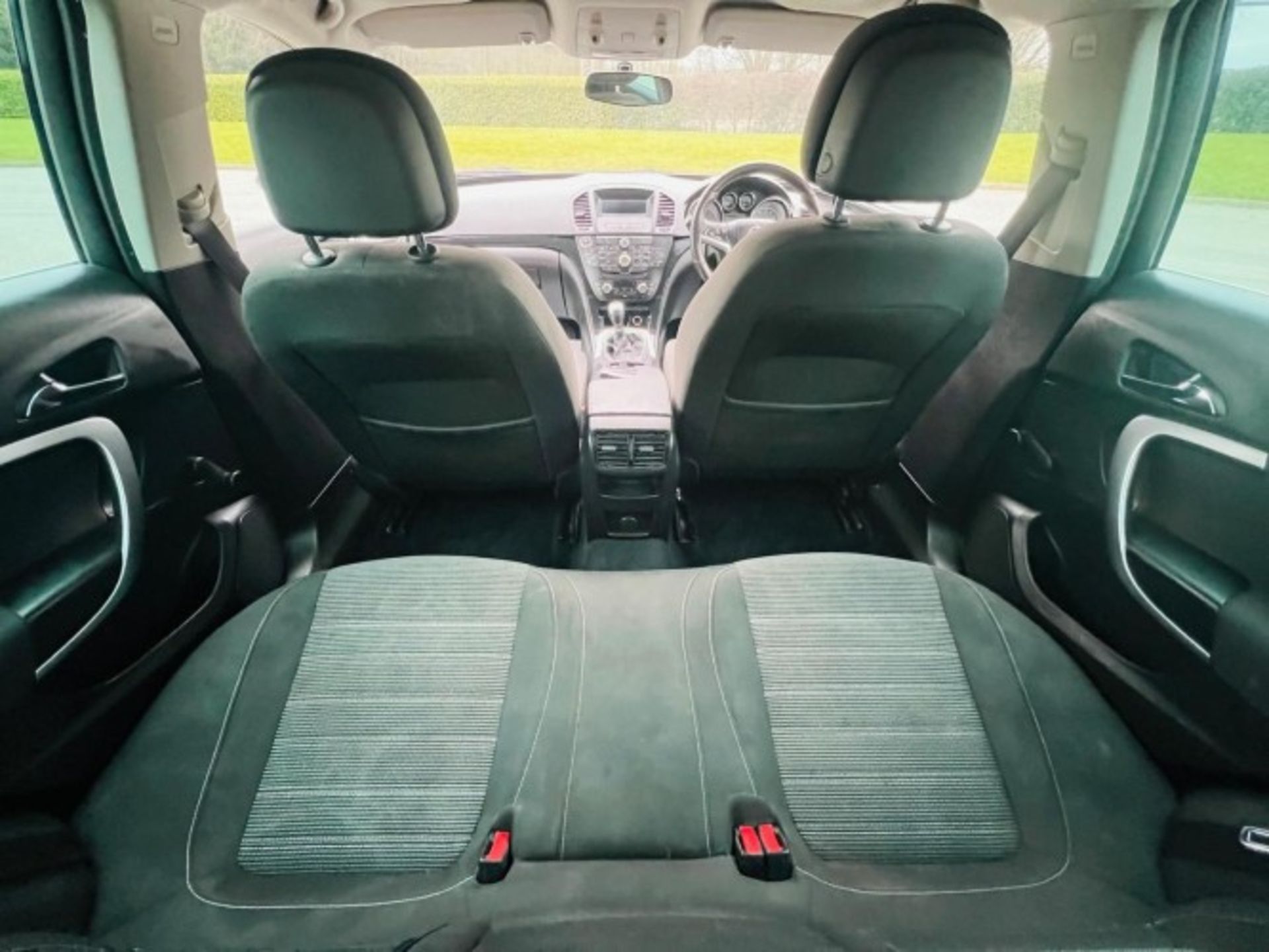 2013 VAUXHALL INSIGNIA 1.4T SRI SPORTS TOURER (S/S) 5DR – 100,909 MILES >>--NO VAT ON HAMMER--<< - Image 32 of 42