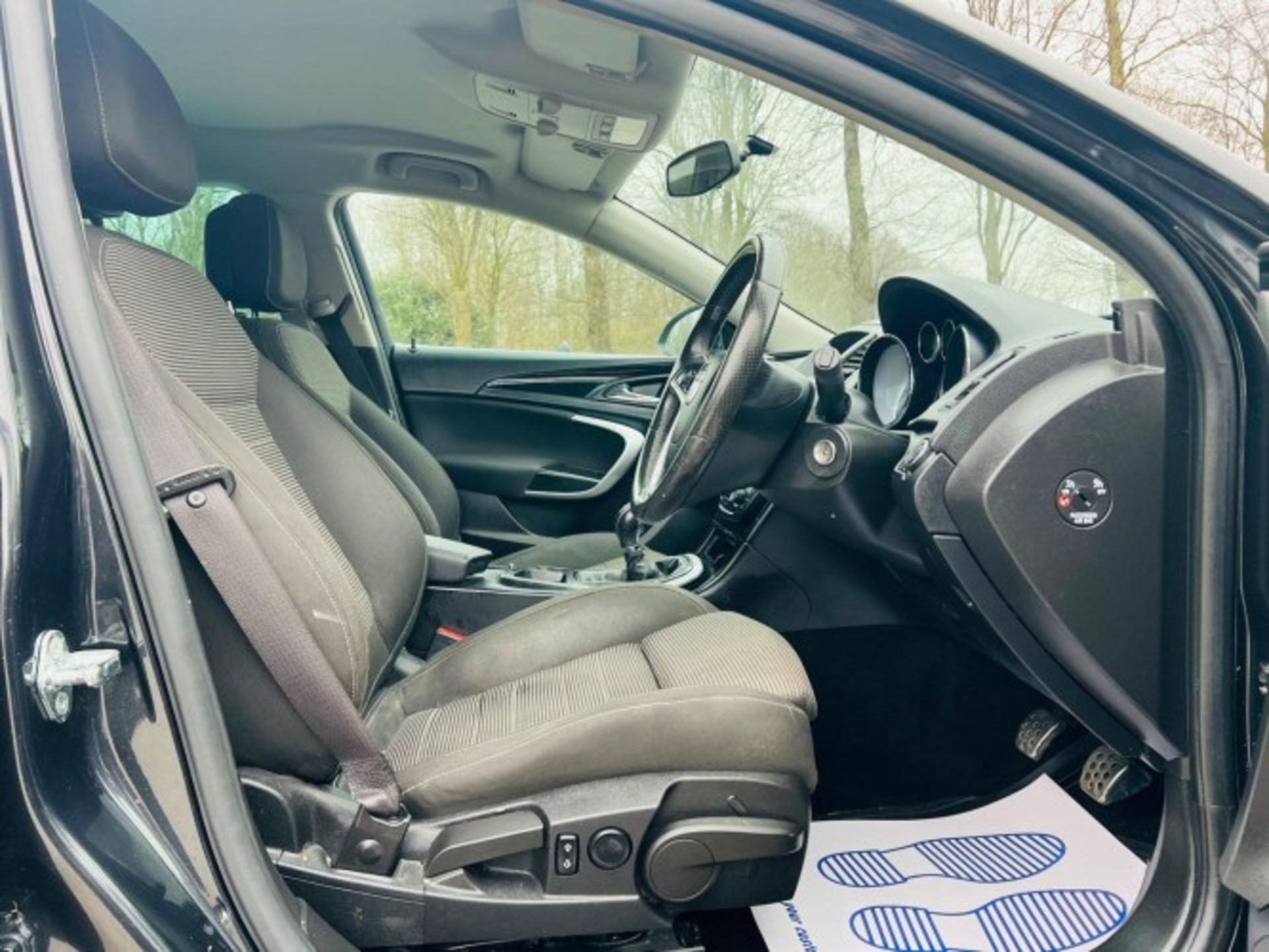 2013 VAUXHALL INSIGNIA 1.4T SRI SPORTS TOURER (S/S) 5DR – 100,909 MILES >>--NO VAT ON HAMMER--<< - Image 18 of 42