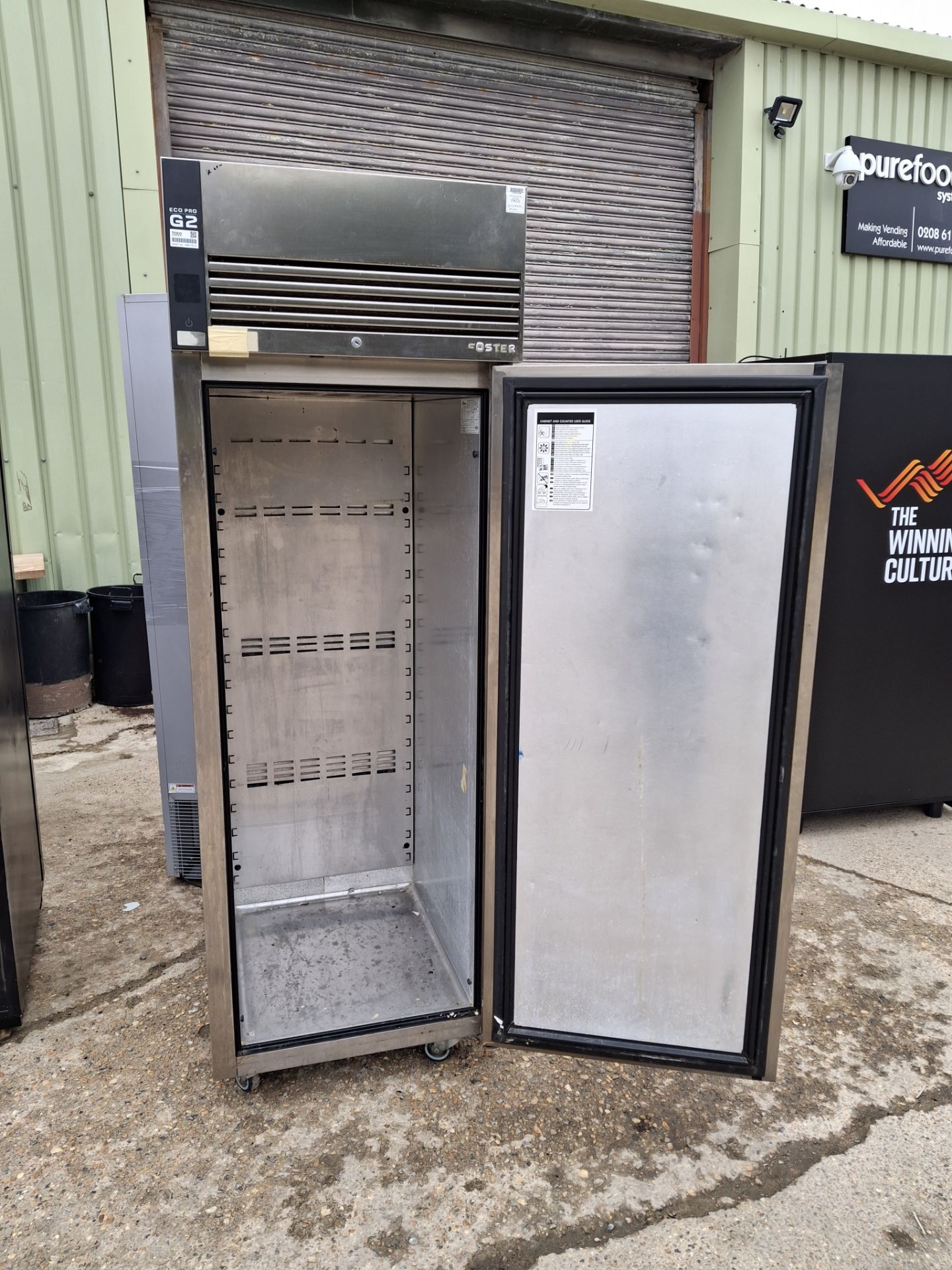 FOSTER G2 STAINLESS STEEL COMMERCIAL FRIDGE - Image 2 of 2